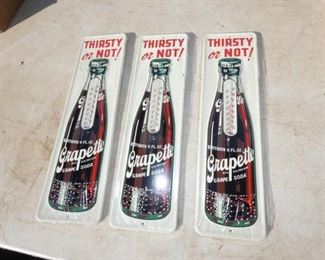 GRAPETTE OLD STOCK THERMOMETERS