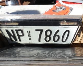 COLLECTION NUMEROUS LIC. TAGS