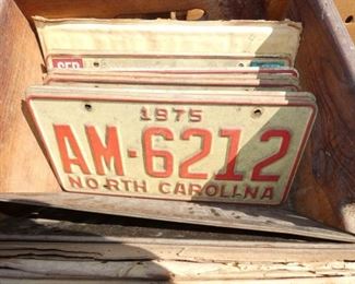 COLLECTION NUMEROUS LIC. TAGS