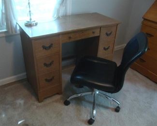1960's kneehole desk with dovetailed drawers