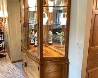 Hendredon Breakfront