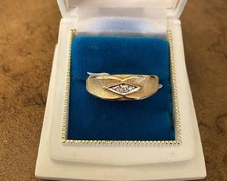 Gold and Diamond ring