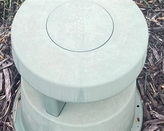 Pair of Bose Outdoor Freespace 51 Speakers in used condition with wear associated with outdoor use. In working condition. 