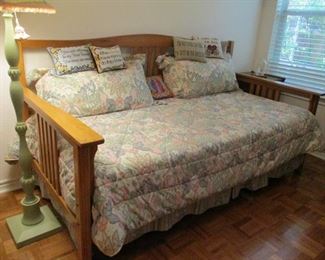 mission style Day Bed, twin