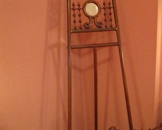 Stick & Ball Display Easel