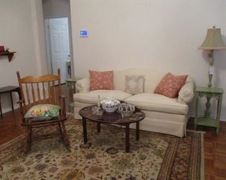 Whit Upholstered Love seat, scallop shape top