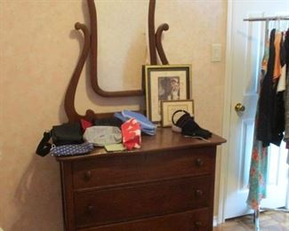 Small oak Dresser with Mirror