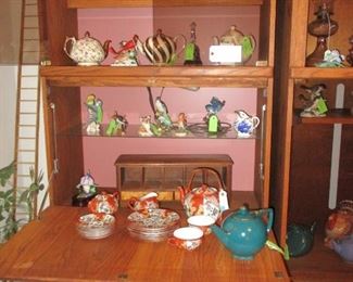 Teapots & Porcelain Birds & Animals