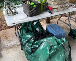 CHRISMAS TREE IN A BAG