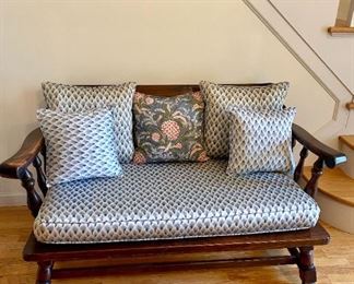 Wooden Spring Suspension Loveseat With Removable Upholstered Seat Cushion And Throw Pillow, 7 PCS
Lot #: 14
