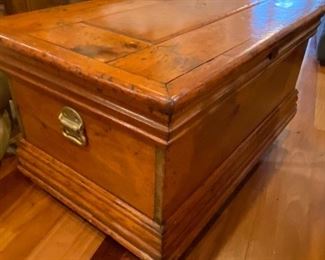 Very fine Irish trunk, gorgeous patina, so pretty