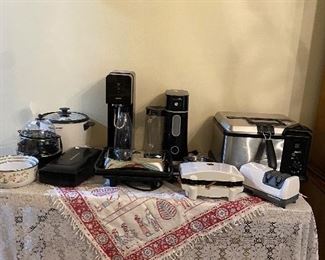 Lots and lots of kitchen appliances