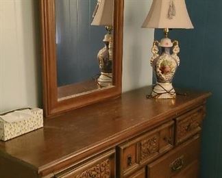 mirror included with dresser