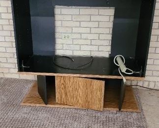 Entertainment center
