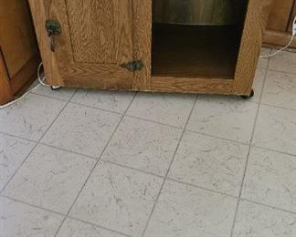 WhiteClad coke box with bottle opener