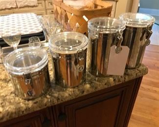 Cannister set