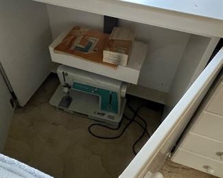 Singer Sewing Machine