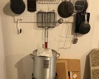 FRYER AND KITCHEN ITEMS
