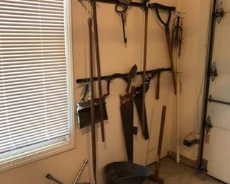 GARDENING TOOLS