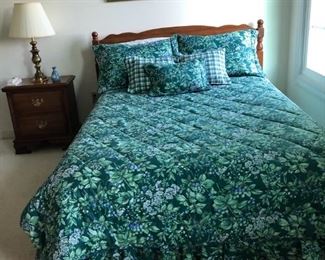 MATCHING BED