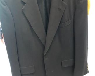 MEN'S SPORT COAT BY BROOK BROTHERS