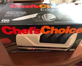 KNIFE SHARPENER NEW PAID 129.00