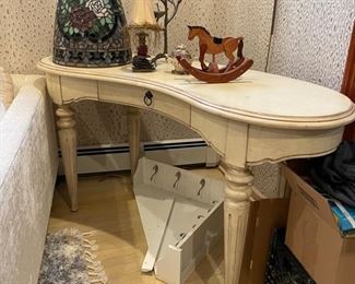 kidney shaped desk