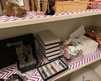 Glass and agate vials for essential oils, night lights sunlack solar battery