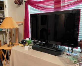 Samsung  46" flat screen TV, model #LN46A750RIEQZA