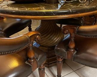 The pedestal detail and leg detail