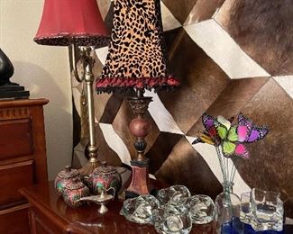 Great accent lamps, wood containers, glass cat votive holders