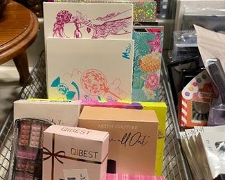 Lots of professional palettes all new!