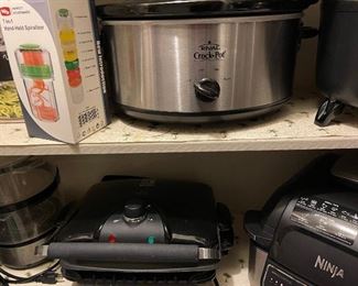 Crock pots, griddle grilling machine