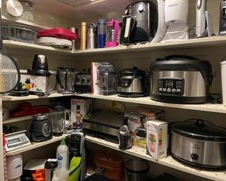 Great small appliances, baking items and drink containers