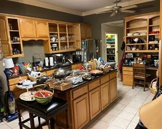 Looking into the kitchen, full of great pots and pans, Simply Ming, Todd English, Gotham Steel and so much more!