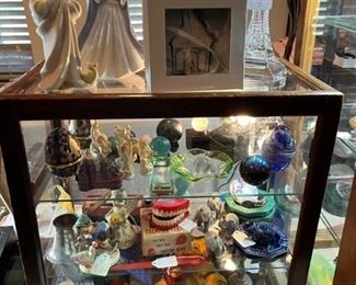 Waterford cross, Lladro figures, Waterford Christmas ornament. Great vintage pieces for your collections!