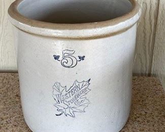 Western Stoneware 5 gallon Crock!