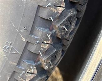 A closer look at the tires