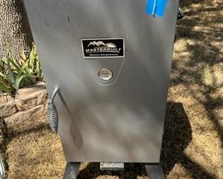 Masterbuilt Smoker