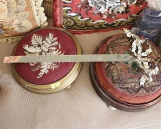 Pierre Deux picture hanging