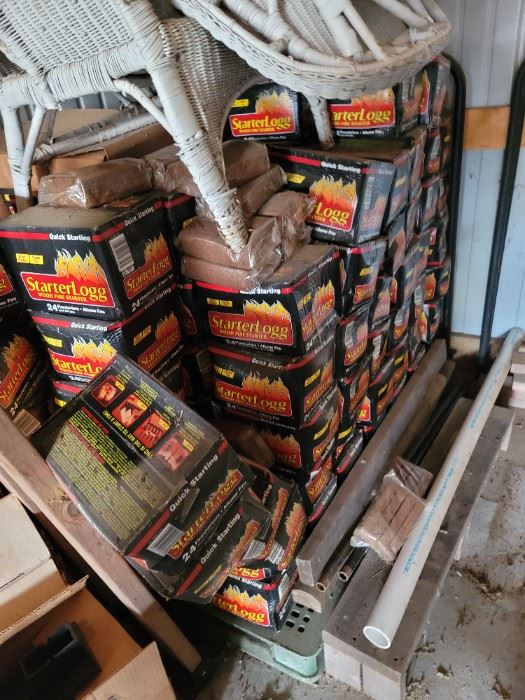 Live Auction Adams WI Resellers Paradise starts on 8/27/2022