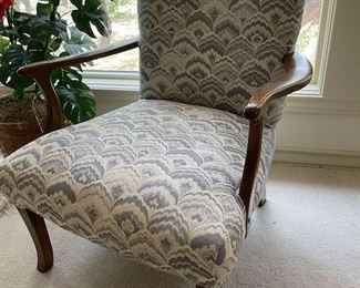 Cool chair with MCM lines