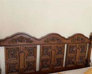 Johnson Carper Headboard (queen)