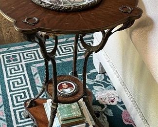 19th century Royal Vienna porcelain plaque inset in a gilt wood base featuring fine portraits of Napoleon 