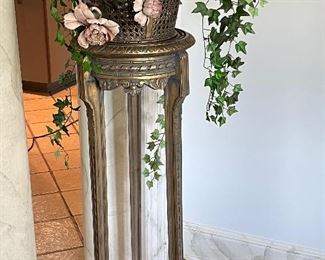 A fine gilt wood 18th C carved basket and stand