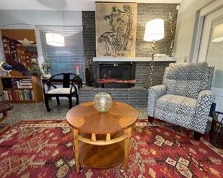 Lane 569250 (05-29-65) Round table Comet Collection. 
Pep Talk Power Recliner 33"W x 38"D x 42"H 