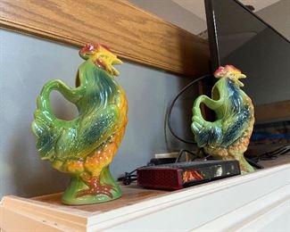 Majolica roosters