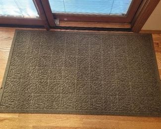 LL Bean Water Hog (rug) 32x56