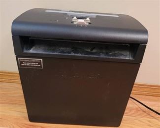 Fellowes P-8C Paper Shredder (tested works)