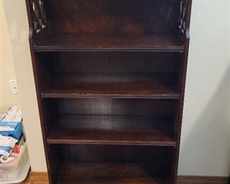 Bookshelf 24x9x44